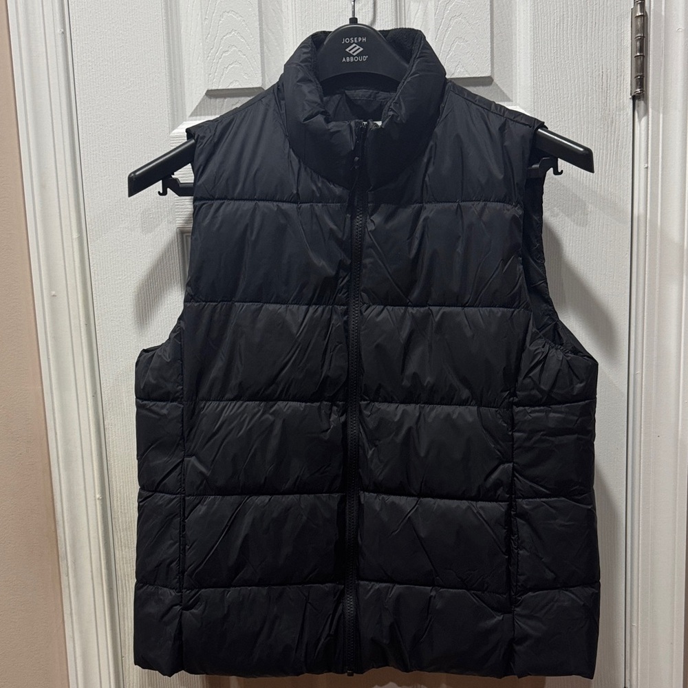 GAP ColdControl Black Vest